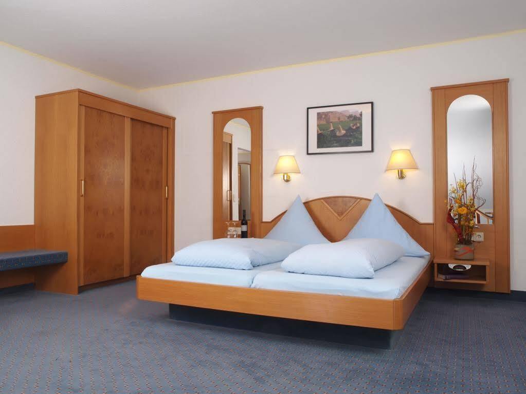 Weingut Sandwiese Winzerhotel 4* Worms
